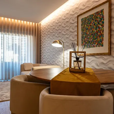 Apartment In-town Residences *